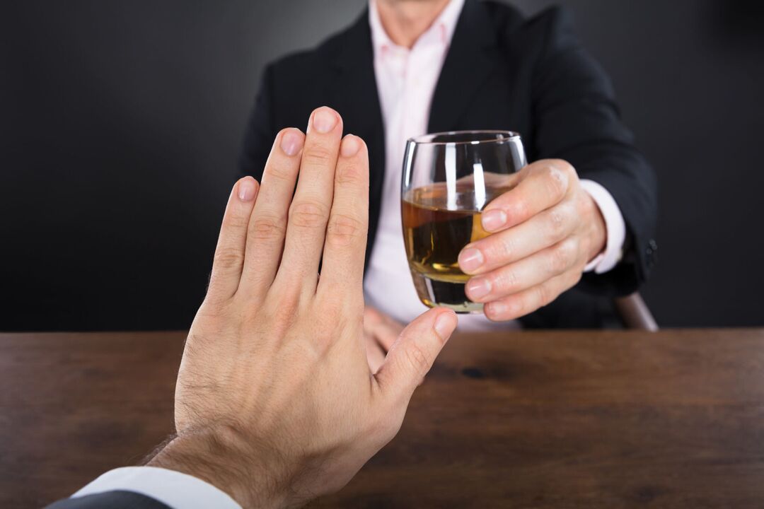 Kompleksowe leczenie alkoholizmu pomoże Ci raz na zawsze przestać pić